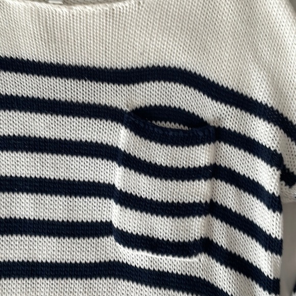 American Eagle, Navy and a white striped sweater. Size Medium - Picture 2 of 7